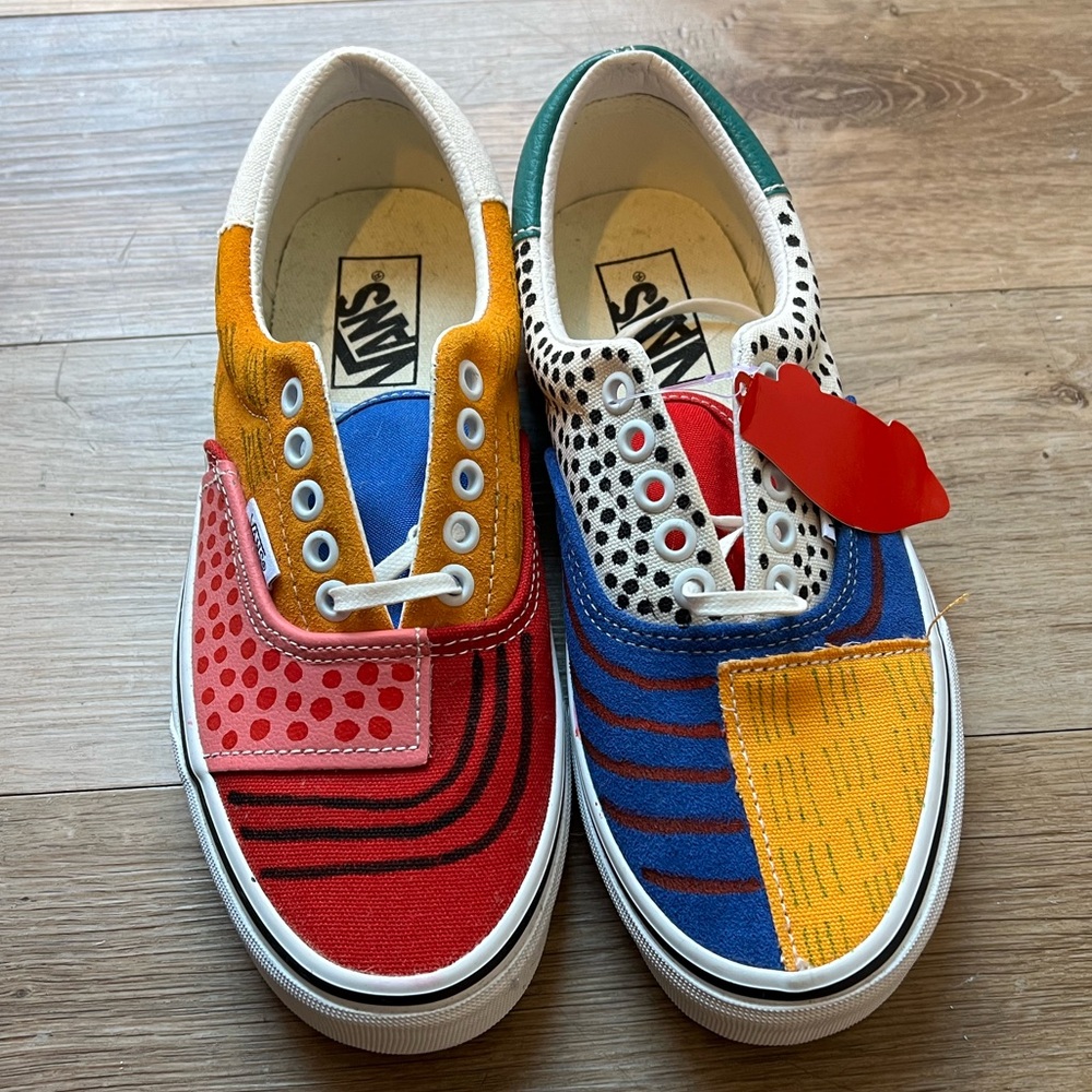 Artist one of a kind hand painted Vans new size 6.5